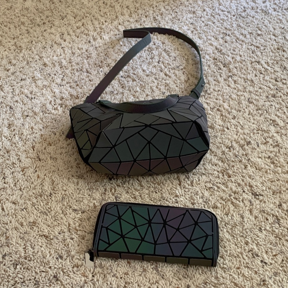 Geometric Mosaic Holographic Crossbody & Wallet Set - Iridescent Green Purple